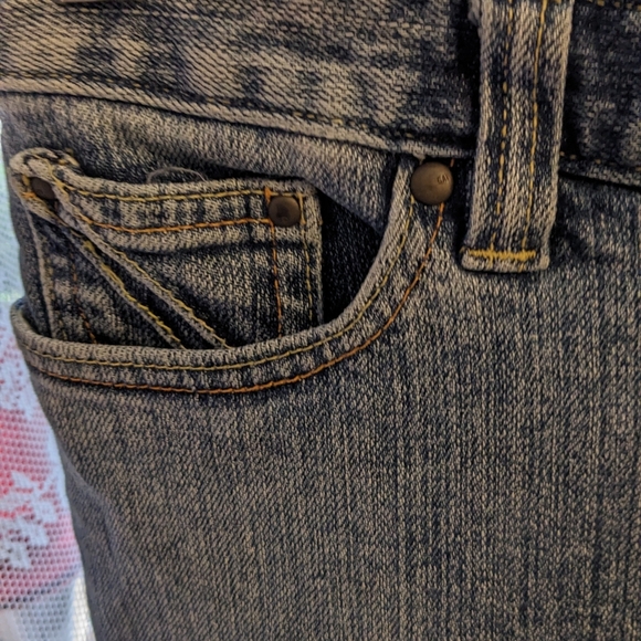 Gap Jean Skirt Size 2 30in Waist Fringe Bottom Back Pockets 14.5 in Length - Picture 2 of 7